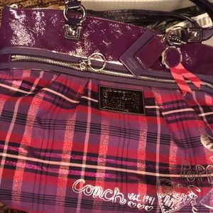 Large almost new Coach handbag.